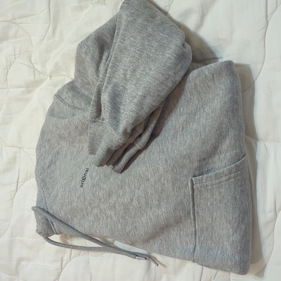 Divided H&M grey sweatshirt - Picture 2 of 3